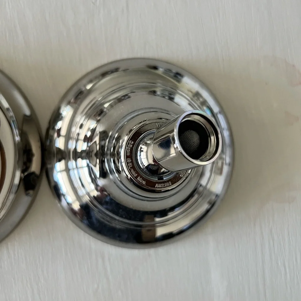 New Kohler Devonshire Vibrant Polished Nickel Showerhead Bathroom Fixture/handle